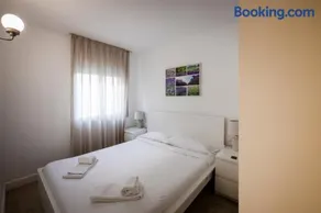 Apartamento Marina Roses - Image 2