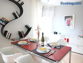 Bomhoffstr. 22a, W4, Blue Water - Image 4