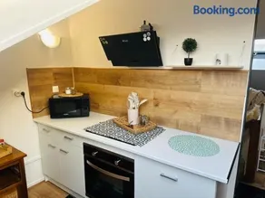 Cozy 45m2 apartment, 5-min walk to city center, Grand Jard - Image 2