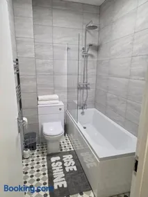Cozy one bedroom flat - Image 2