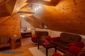 Golden Serafín - Romantic apartment below Karlštejn - Image 3