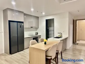 Helen Apartment 5 star - Image 3