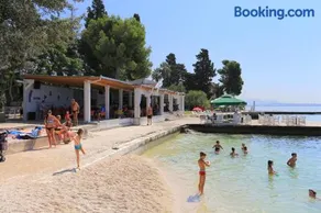 Family friendly apartments with a swimming pool Kastel Luksic, Kastela - 15773 - Image 5
