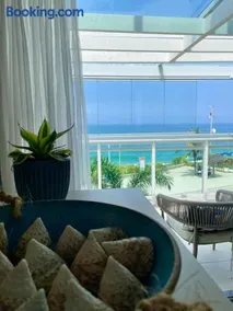Frente Mar no Recreio com Varanda Privativa Ideal para Família - Image 4