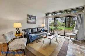 Ground Floor 2 bed Condo at Jacob's Landing - Image 2