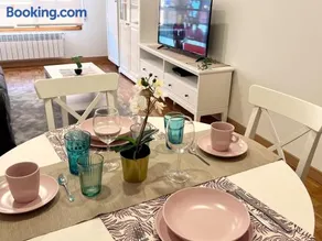 Apartamento Europa CentriC (Parking Gratis) - Image 1
