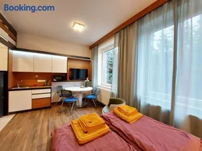 Wesendorf Residenz Premium Lounge - Image 3