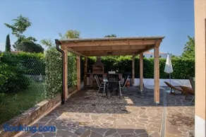 Villa Palma with Grill & Pool - Image 2