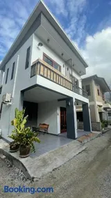 Happy House in Chaloklum - Image 2