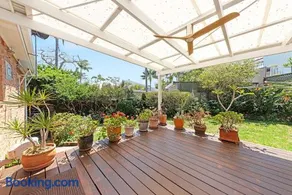 Luxury 3 bedroom 2 bathroom full home, easy access, pet friendly, near Cronulla - Image 5