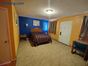 Western Motel - Image 4