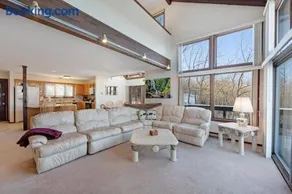 Camelback 302 - Image 3