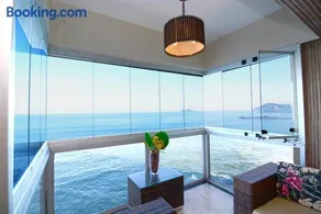 Apartamento no Morro do Maluf, frente ao mar - Image 2