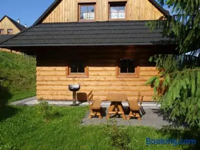 Drevenica pod smrekom - Image 1