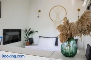 Dasi סוויטות אירוח - Image 3