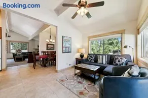 Springwood Drive Holiday home 3 - Image 3