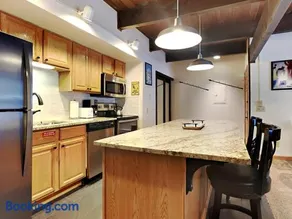 Timberline Condominiums 1 Bedroom Deluxe Unit B2F - Image 2