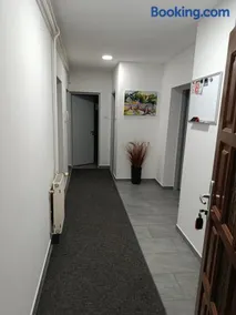 Zoran Vukusic Apartment - Image 4