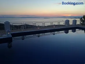 Infinity Blue Suite - Image 1