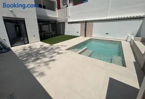 Casa con PISCINA y CINE - Image 2