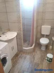 Studio Apartment Mini Dora - Image 4