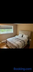 Cozy 2BR Villa Park Condo Near Train & Chicago - Image 1