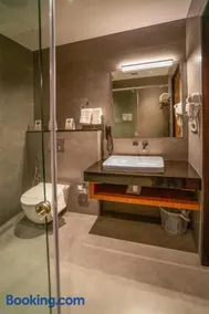 HOTEL MARIAPARK KALLooRKKAD - Image 3