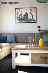 Bernstein Suite & Breakfast Apartment 11 - Image 3
