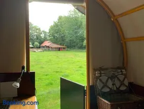 Huifkar in landelijke omgeving De Mersken 9 Ureterp - Image 2
