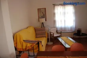 Comfortable Apartment Near The Sea - Image 4