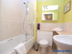 Brunswick Apartments - Image 3