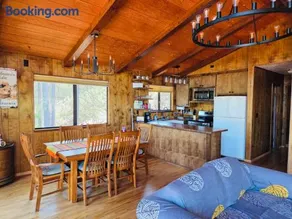 Private Lakeview Yosemite Full House El Capitan with Panoramic Sauna, Seasonal HotTub, WiFi - Image 4