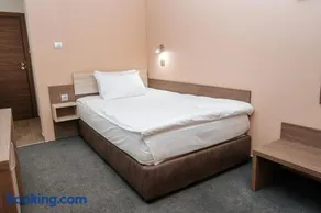Hotel Tundzha - Renovated! - Image 1