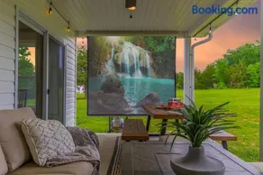 Lily Cove Retreat - Image 1