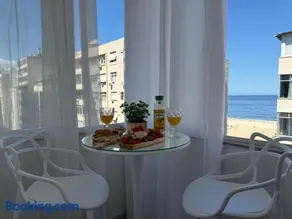 Apartamento c/vista p o mar no Leme - Image 1