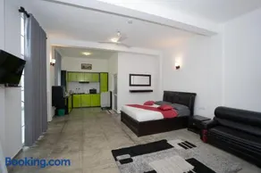 Grand Ran Thil Hotel and Coworking - Image 2