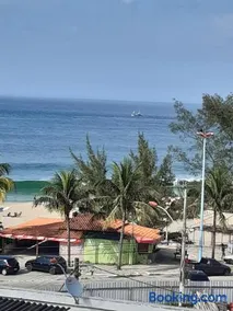 Apartamento 2 quartos 2 banheiros frente praia - Image 2