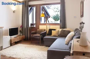 Les Grand Balcon - by Care Concierge - Image 2