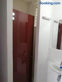 Hermoso apartamento con piscina. - Image 3