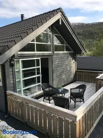 Cabin in the heart of Nordfjord - Image 2