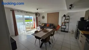 Face au Jura, appartement neuf 70m2, à 10 minutes de Genève pour 1 à 6 personnes - Image 3