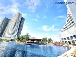 Exclusive 2 Bedroom Apartment in Grand Sapphire Resort Casino - Image 5