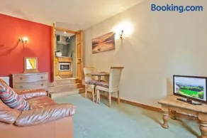 Bridge Cottages - Bridge Suite - Image 4