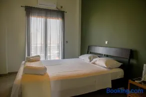Lak Peristeri Homes 50m from metro station - Image 2