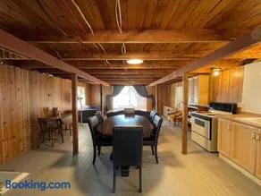 Muskoka Sandy Beach Cottage - Image 2