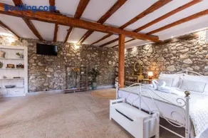 The Stone suite - Image 1