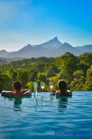 La Rochér Eco Retreat - Image 2