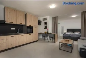 Vikis Place - Image 2