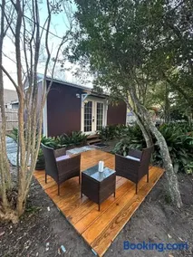 Comfortable Cabin in town - Image 1