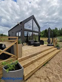 Domek Mazurski całoroczny nad jeziorem z Jacuzzi SPA - Image 1